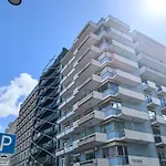 Republica83-lisbonhome בית הארחה